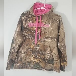 Gander Mountain Camouflage Youth Girls Size Large Hoodie. Pink Accents. EUC.